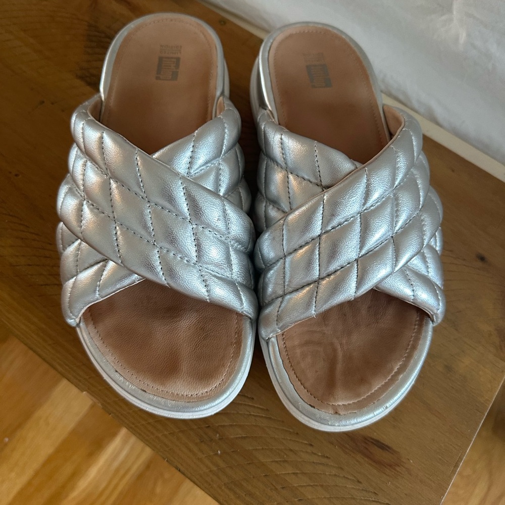 Fitflop Loosh Luxe Sandal